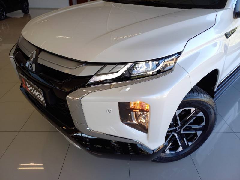 Mitsubishi L200 TRITON SPORT HPE-S 2.4 DIESEL 4X4 AUT 2025