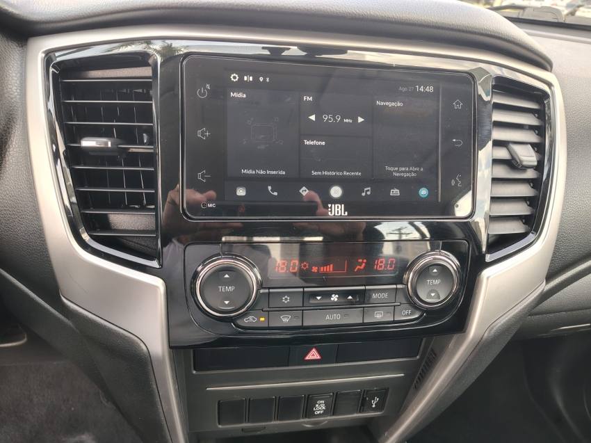 Mitsubishi L200 TRITON 2.4 16V TURBO DIESEL SPORT HPE CD 4P 4X4 AUTOMÁTICO