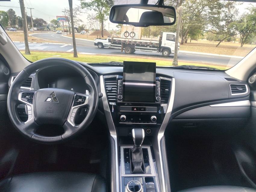 Mitsubishi PAJERO SPORT 2.4 16V MIVEC TURBO DIESEL HPE-S AWD AUTOMÁTICO