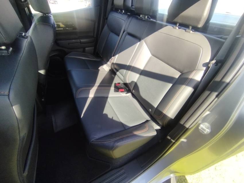 Mitsubishi TRITON 2.4 BITURBO DIESEL CD KATANA 4X4 AUTOMÁTICO