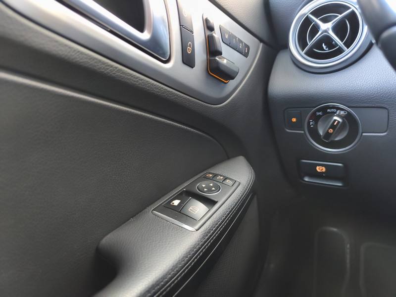 MERCEDES-BENZ SLK 250 AUT 2015