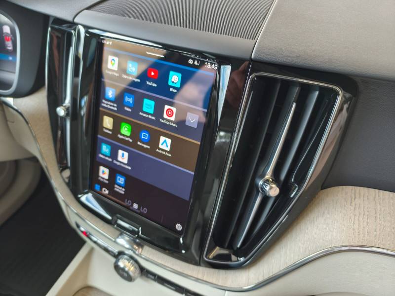 VOLVO XC 60 T8 PLUS HÍBRIDO 2024