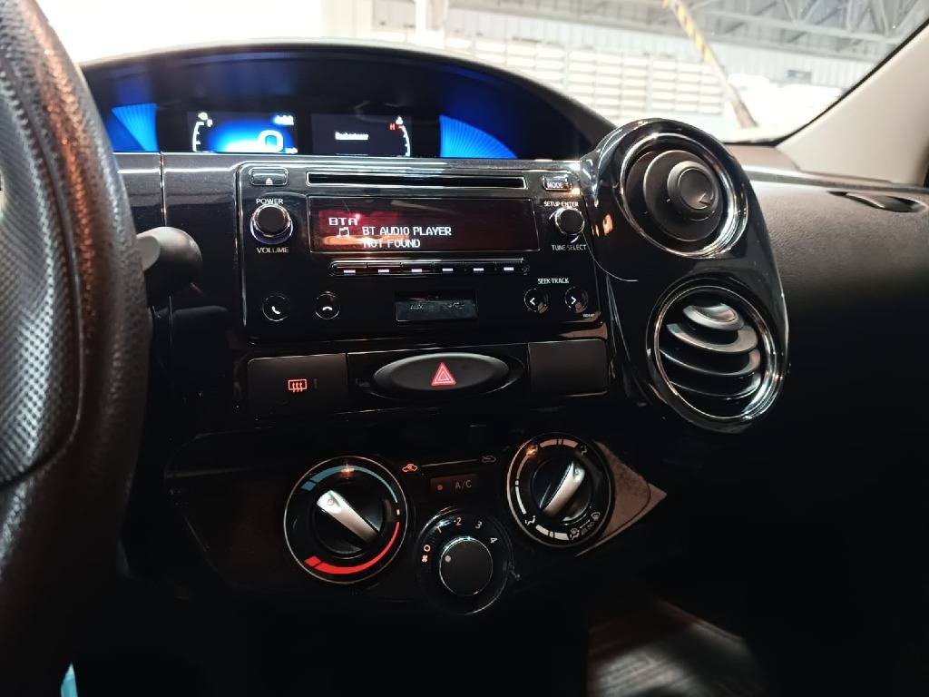TOYOTA ETIOS 1.5 X PLUS 16V FLEX 4P MANUAL