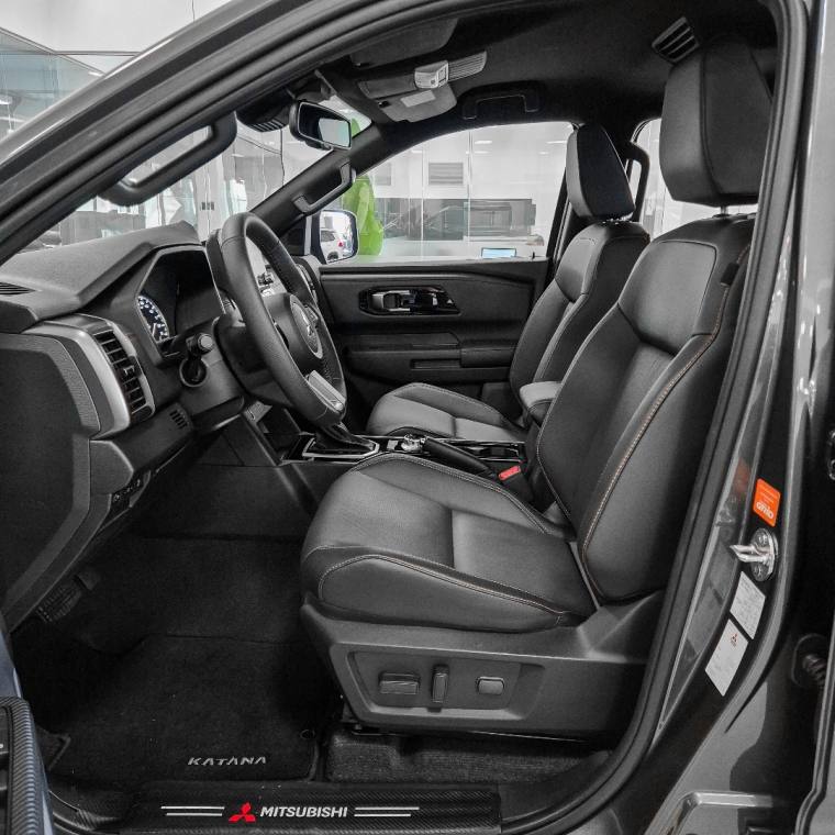 Mitsubishi TRITON 2.4 BITURBO DIESEL CD KATANA 4X4 AUTOMÁTICO 2026/2027