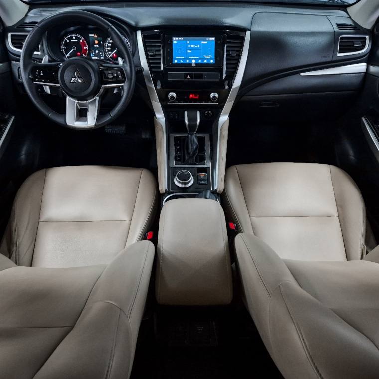 Mitsubishi PAJERO SPORT 2.4 16V MIVEC TURBO DIESEL HPE-S AWD AUTOMÁTICO 2024/2025