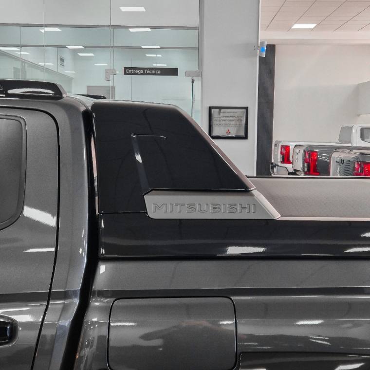 Mitsubishi TRITON 2.4 BITURBO DIESEL CD KATANA 4X4 AUTOMÁTICO 2026/2027
