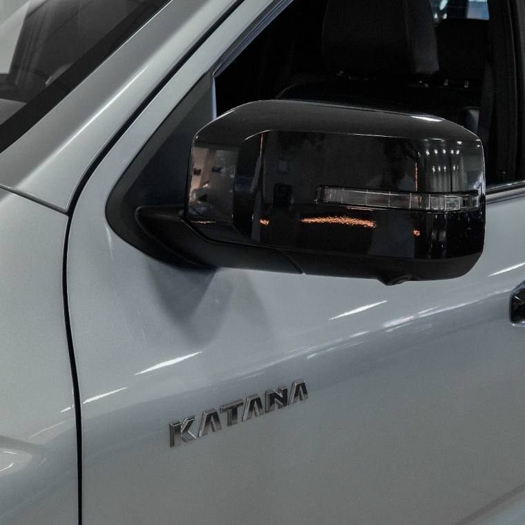 Mitsubishi TRITON 2.4 BITURBO DIESEL CD KATANA 4X4 AUTOMÁTICO 2025/2026