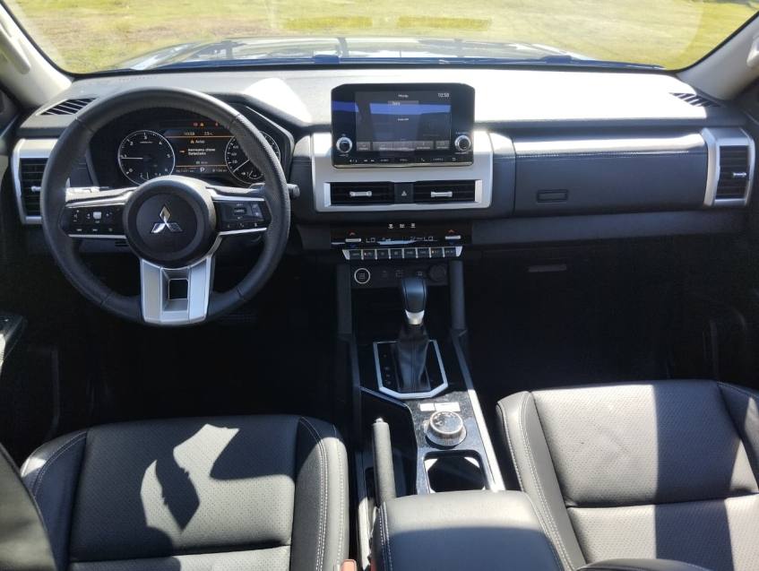 Mitsubishi TRITON 2.4 BITURBO DIESEL CD HPE-S 4X4 AUTOMÁTICO
