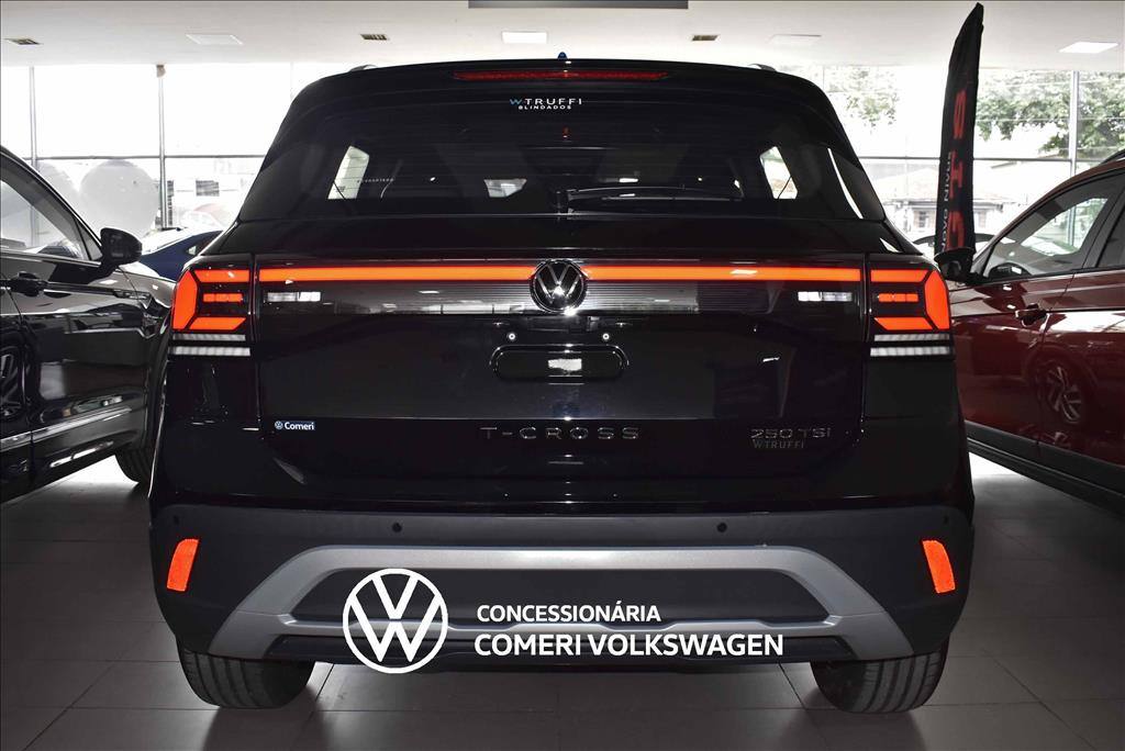 2027 VOLKSWAGEN T-CROSS 1.4 250 TSI TOTAL FLEX HIGHLINE AUTOMÁTICO