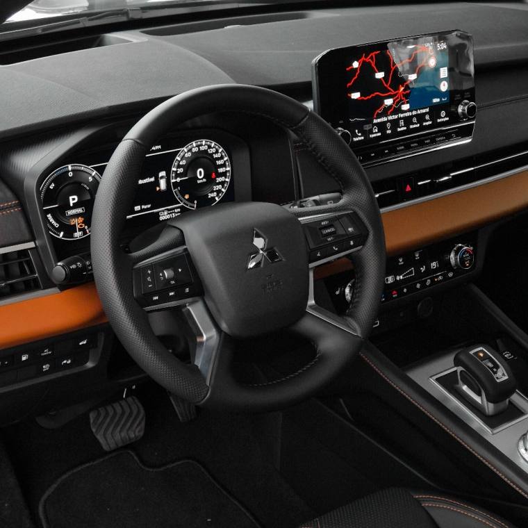 Mitsubishi OUTLANDER 2.4 PHEV SIGNATURE S-AWC DHT 2025/2026