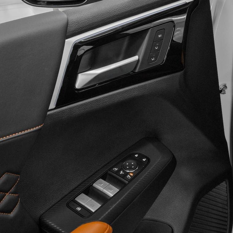 Mitsubishi OUTLANDER 2.4 PHEV SIGNATURE S-AWC DHT 2025/2026