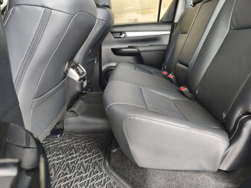 Toyota HILUX CD SRV 2.0 4X4 DIESEL AUT 2025