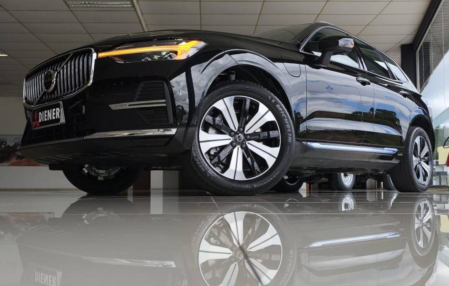 VOLVO XC 60 T8 PLUS HÍBRIDO 2024