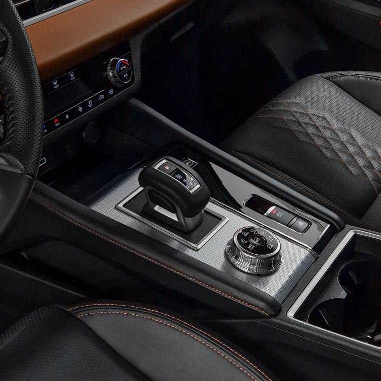 Mitsubishi OUTLANDER 2.4 PHEV SIGNATURE S-AWC DHT 2025/2026