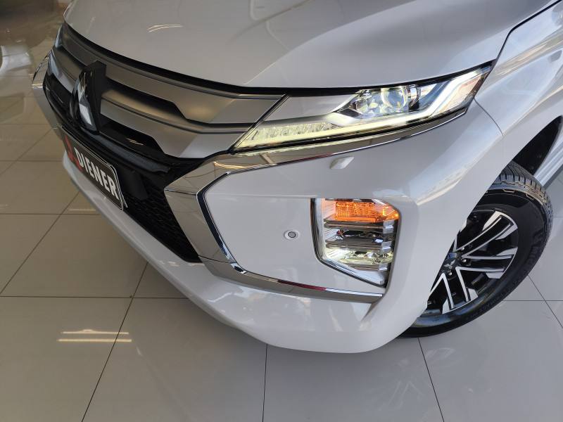 Mitsubishi PAJERO SPORT HPE-S 2.4 DIESEL 4X4 AUT 2024