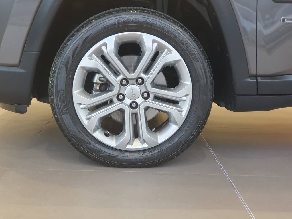 JEEP COMPASS 1.3 T270 TURBO FLEX LONGITUDE AT6