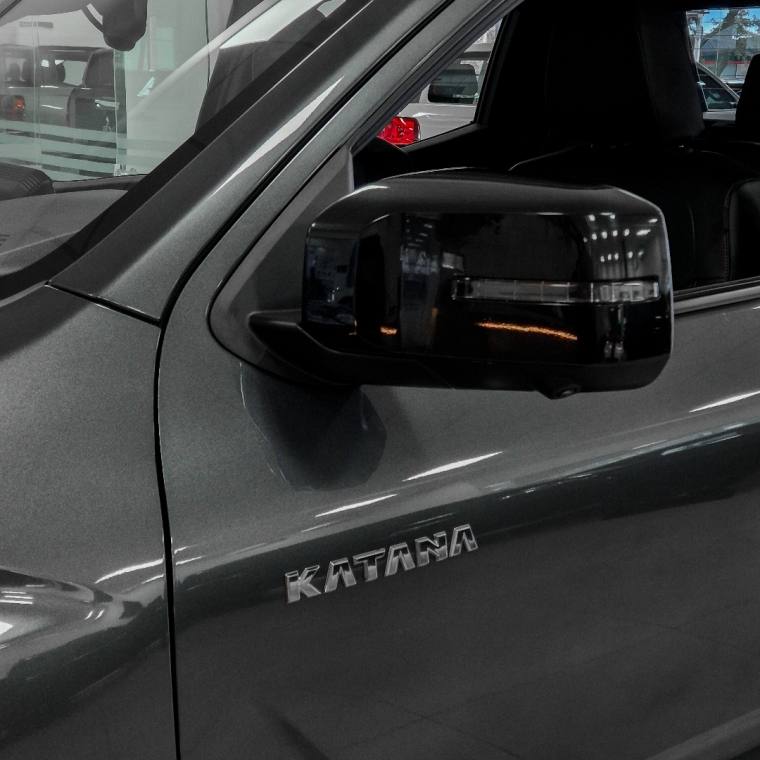 Mitsubishi TRITON 2.4 BITURBO DIESEL CD KATANA 4X4 AUTOMÁTICO 2025/2026