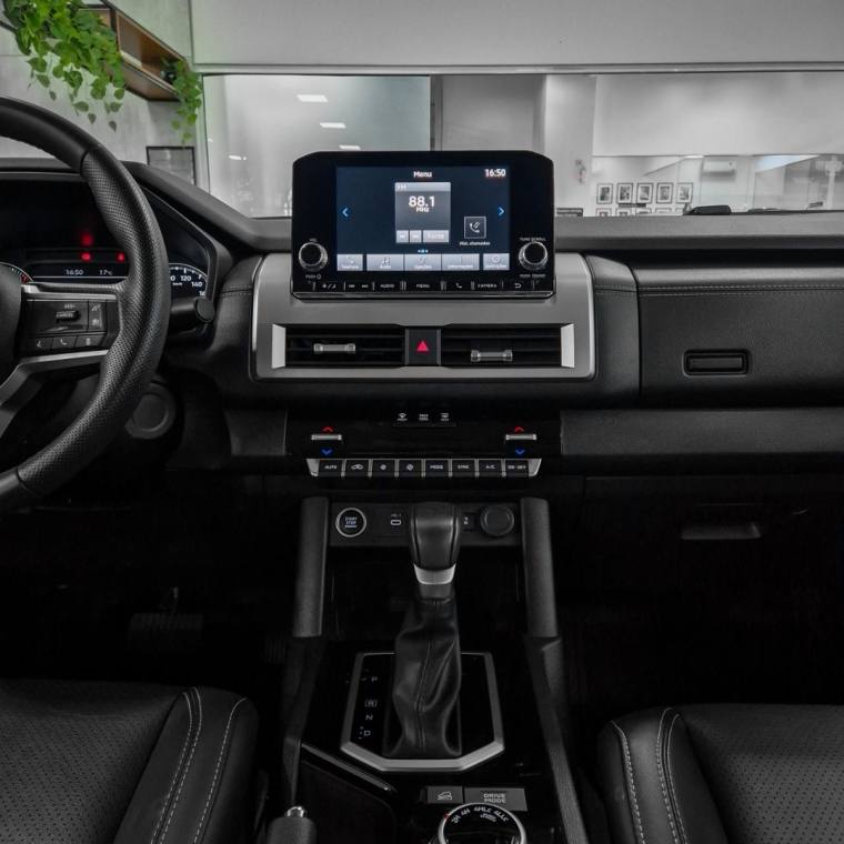 Mitsubishi TRITON 2.4 BITURBO DIESEL CD HPE-S 4X4 AUTOMÁTICO 2025/2026