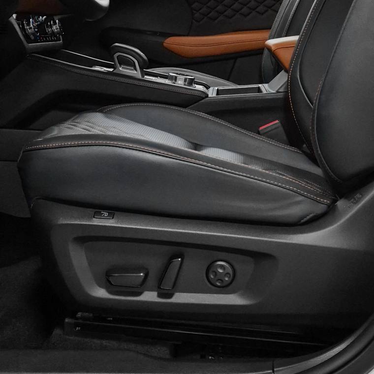 Mitsubishi OUTLANDER 2.4 PHEV SIGNATURE S-AWC DHT 2025/2026