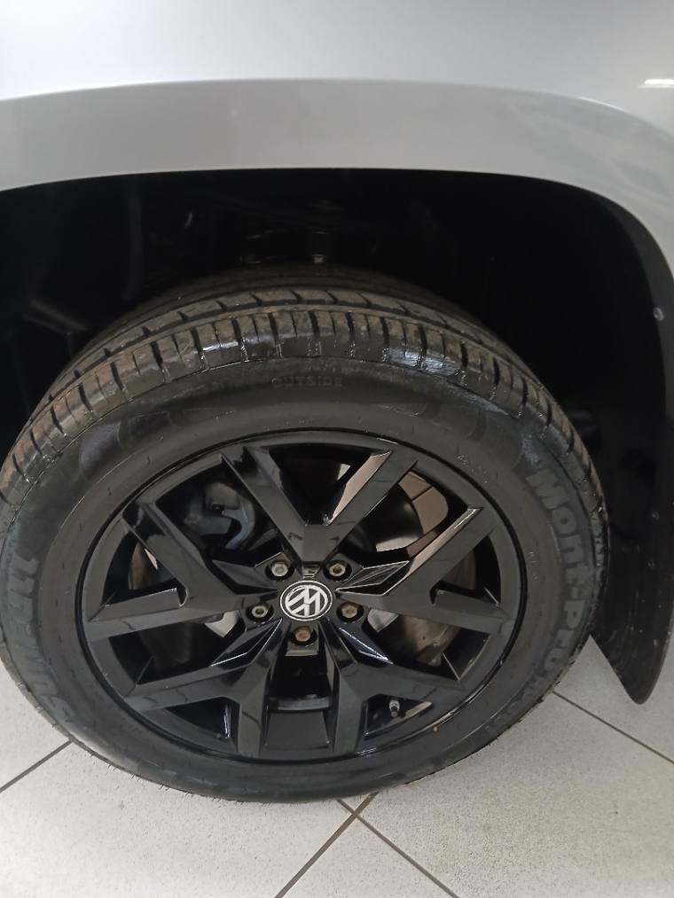 Volkswagen AMAROK 3.0 V6 TDI DIESEL HIGHLINE CD 4MOTION AUTOMÁTICO