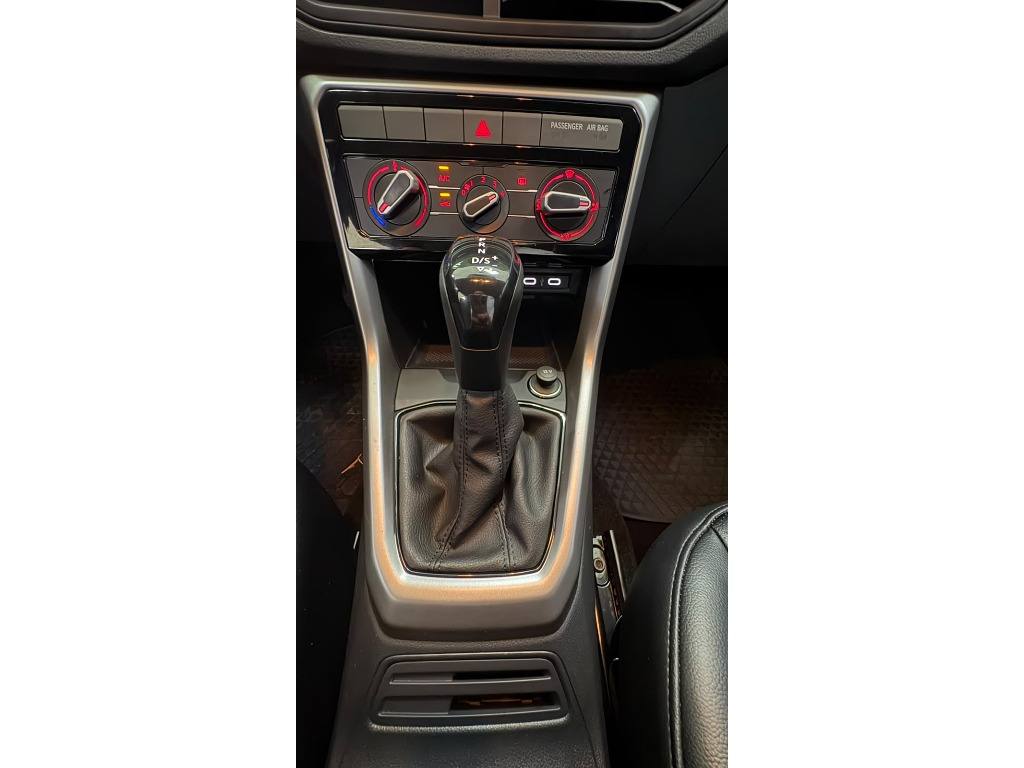 VOLKSWAGEN T-CROSS 1.0 200 TSI TOTAL FLEX AUTOMÁTICO