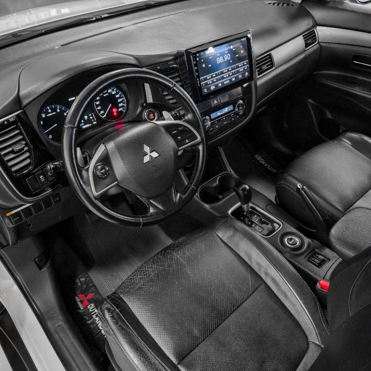Mitsubishi OUTLANDER 2014/2015