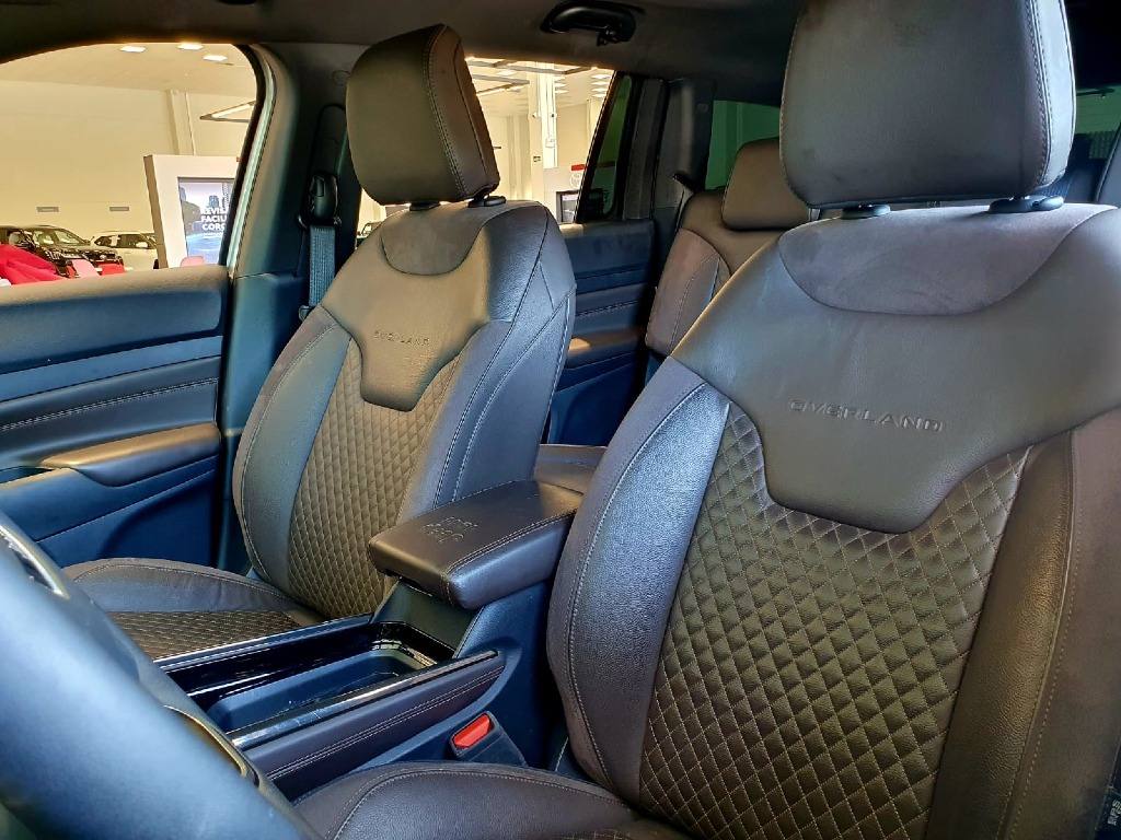 JEEP COMMANDER 2.0 HURRICANE 4 TURBO GASOLINA OVERLAND AT9