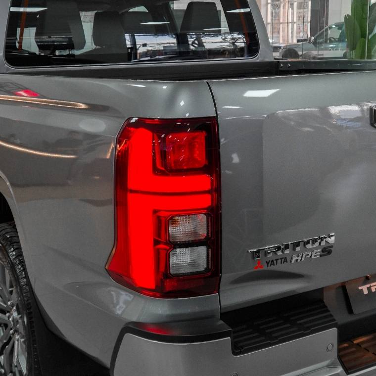Mitsubishi TRITON 2.4 BITURBO DIESEL CD HPE-S 4X4 AUTOMÁTICO 2026/2027