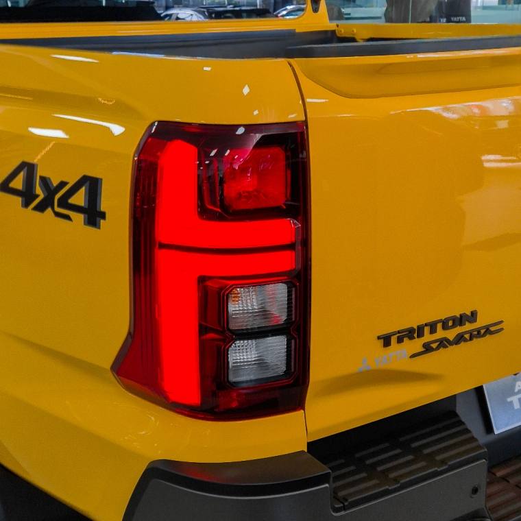 Mitsubishi TRITON 2.4 BITURBO DIESEL CD SAVANA 4X4 AUTOMÁTICO 2026/2026