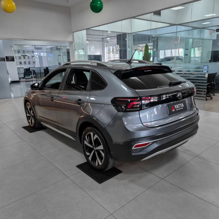 Volkswagen NIVUS 1.0 200 TSI TOTAL FLEX HIGHLINE AUTOMÁTICO 2023/2024