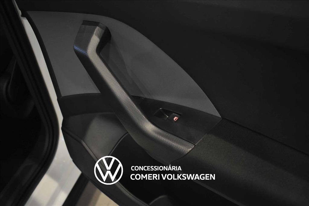 2026 VOLKSWAGEN T-CROSS 1.0 200 TSI TOTAL FLEX AUTOMÁTICO