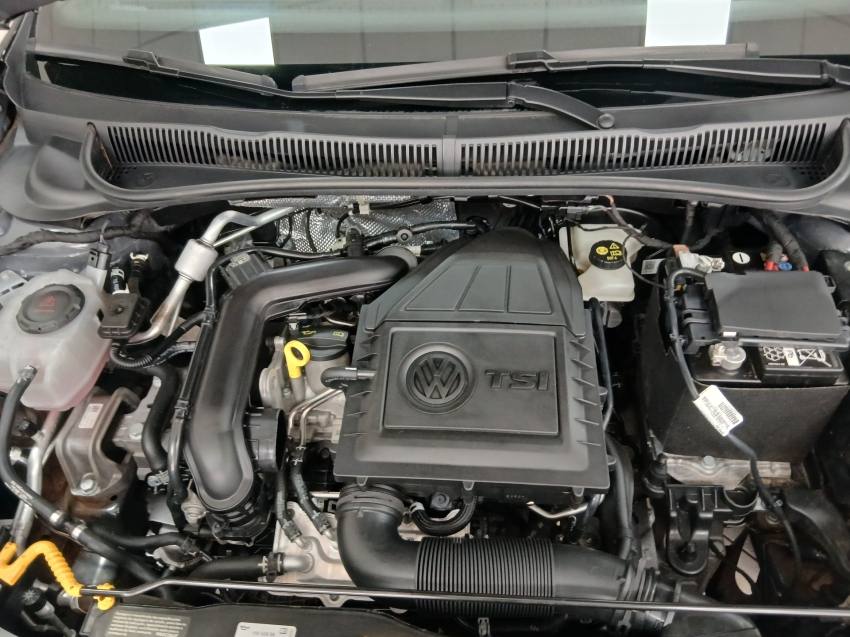 Volkswagen NIVUS 1.0 200 TSI TOTAL FLEX HIGHLINE AUTOMÁTICO