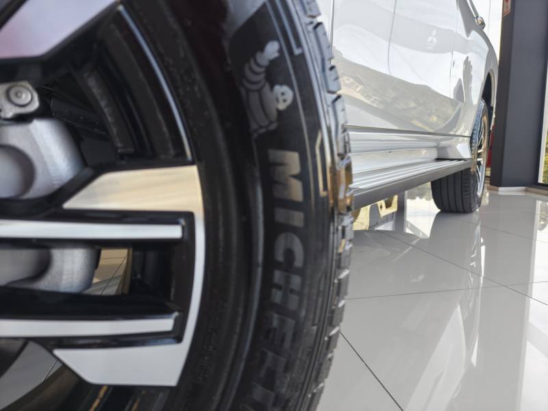 Mitsubishi PAJERO SPORT HPE-S 2.4 DIESEL 4X4 AUT 2024