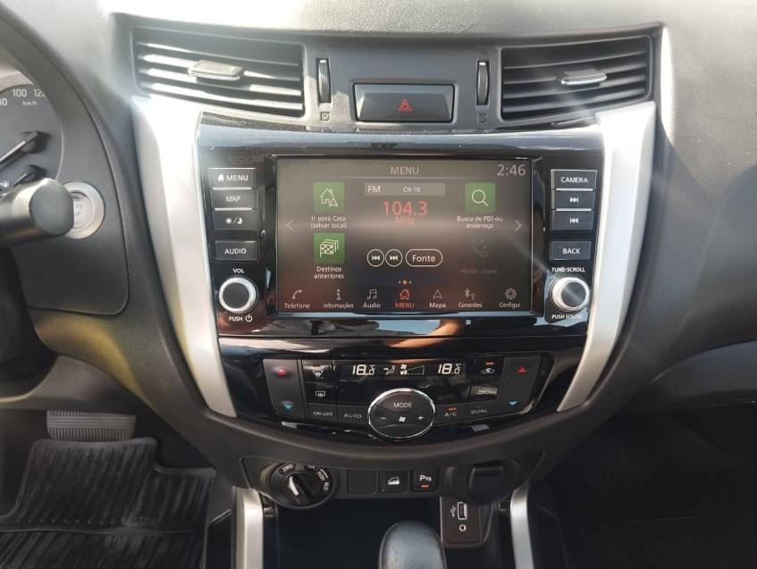 Nissan FRONTIER 2.3 16V TURBO DIESEL LE CD 4X4 AUTOMÁTICO