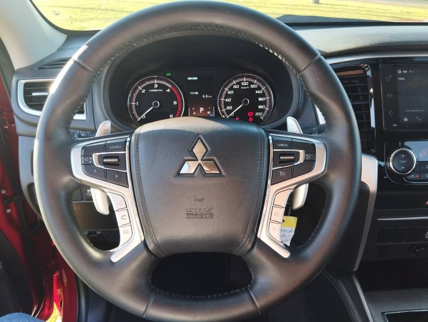 Mitsubishi L200 TRITON 2.4 16V TURBO DIESEL SPORT HPE CD 4P 4X4 AUTOMÁTICO