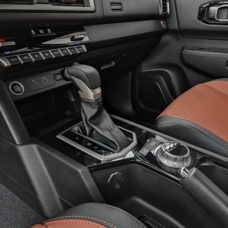 Mitsubishi TRITON 2.4 BITURBO DIESEL CD TERRA 4X4 AUTOMÁTICO 2026/2027