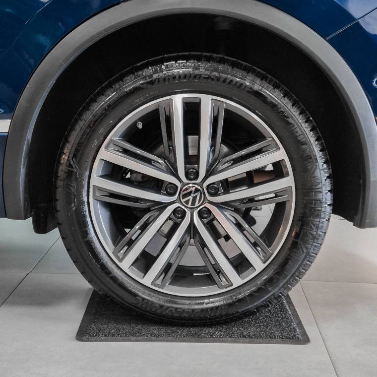 Volkswagen TIGUAN 2.0 300 TSI GASOLINA ALLSPACE R-LINE AUTOMÁTICO 2023/2024