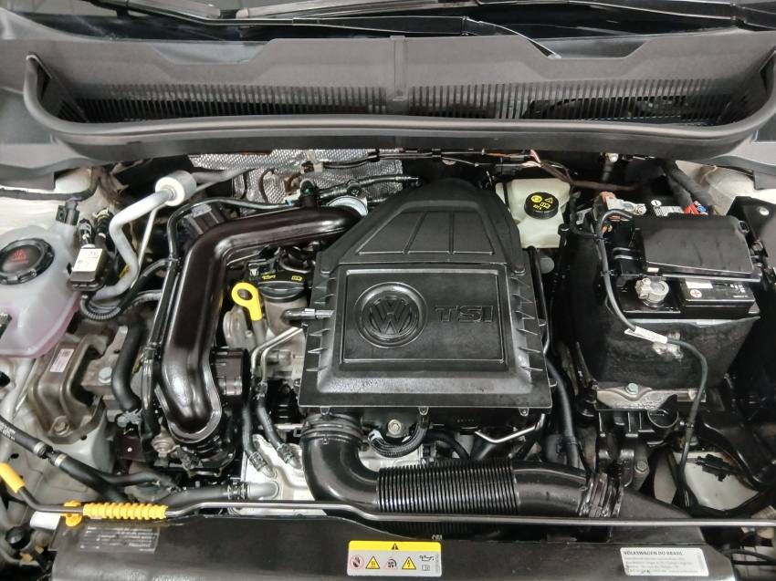 Volkswagen T-CROSS 1.0 200 TSI TOTAL FLEX COMFORTLINE AUTOMÁTICO