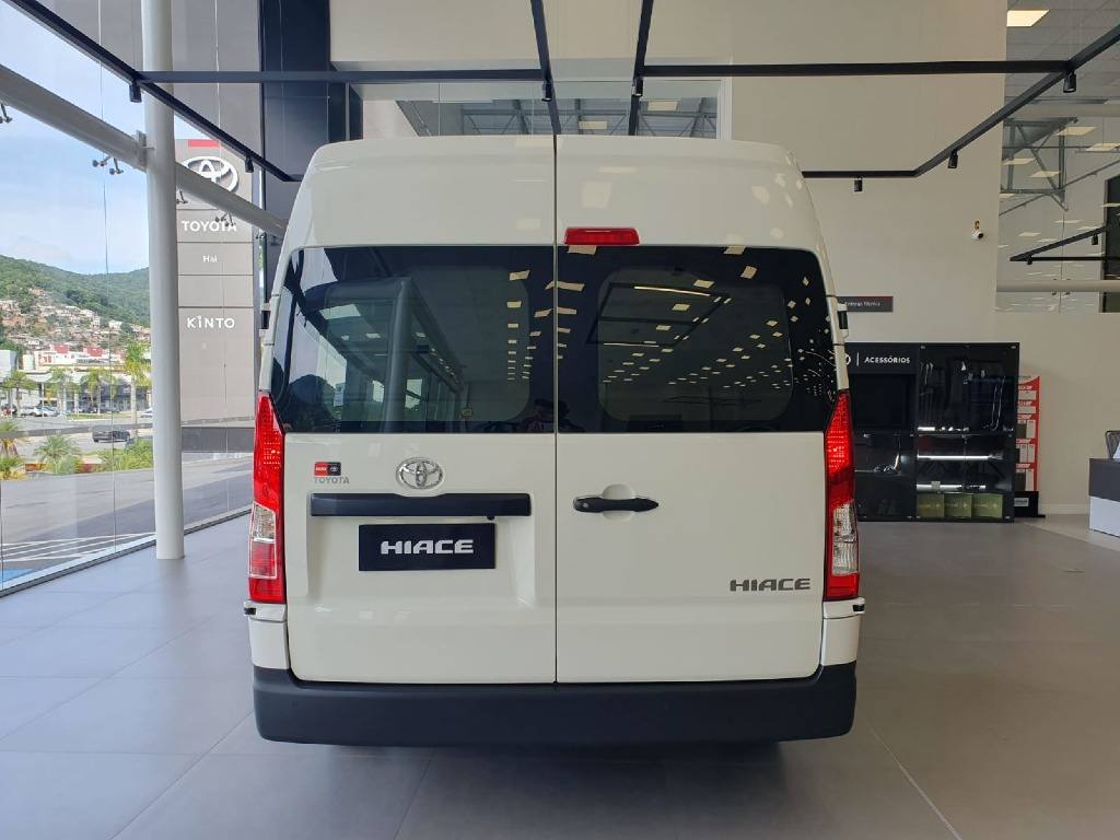 TOYOTA HIACE 2.8 D-4D TURBO DIESEL FURGÃO DX AUTOMÁTICO