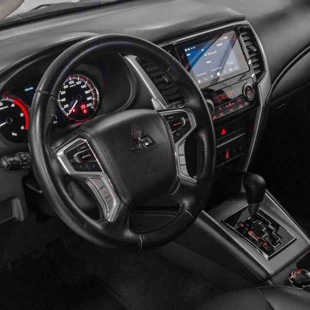 Mitsubishi L200 TRITON 2.4 16V TURBO DIESEL SPORT HPE-S CD 4P 4X4 AUTOMÁTICO 2023/2024