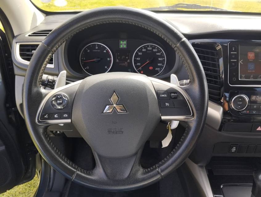 Mitsubishi L200 TRITON 2.4 16V TURBO DIESEL SPORT HPE CD 4P 4X4 AUTOMÁTICO
