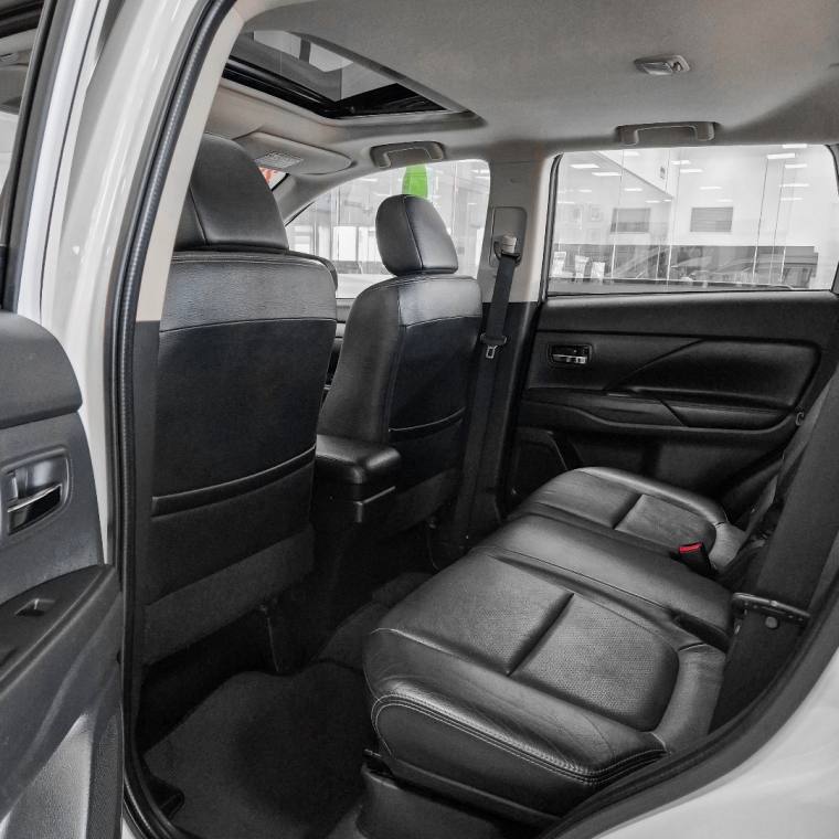 Mitsubishi OUTLANDER 2014/2015