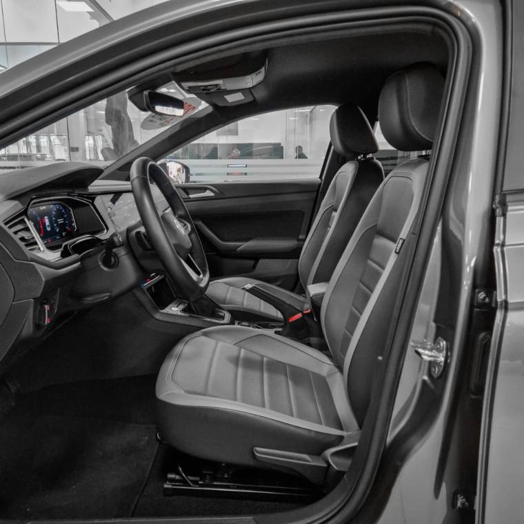 Volkswagen NIVUS 1.0 200 TSI TOTAL FLEX HIGHLINE AUTOMÁTICO 2023/2024