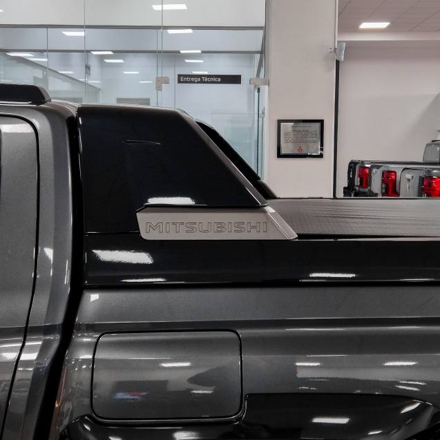 Mitsubishi TRITON 2.4 BITURBO DIESEL CD KATANA 4X4 AUTOMÁTICO 2025/2026