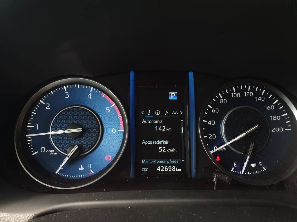 TOYOTA HILUX SW4 2.8 D-4D TURBO DIESEL SRX 4X4 AUTOMÁTICO