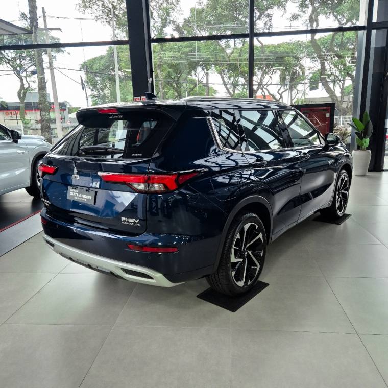 Mitsubishi OUTLANDER 2.4 PHEV SIGNATURE S-AWC DHT 2025/2026
