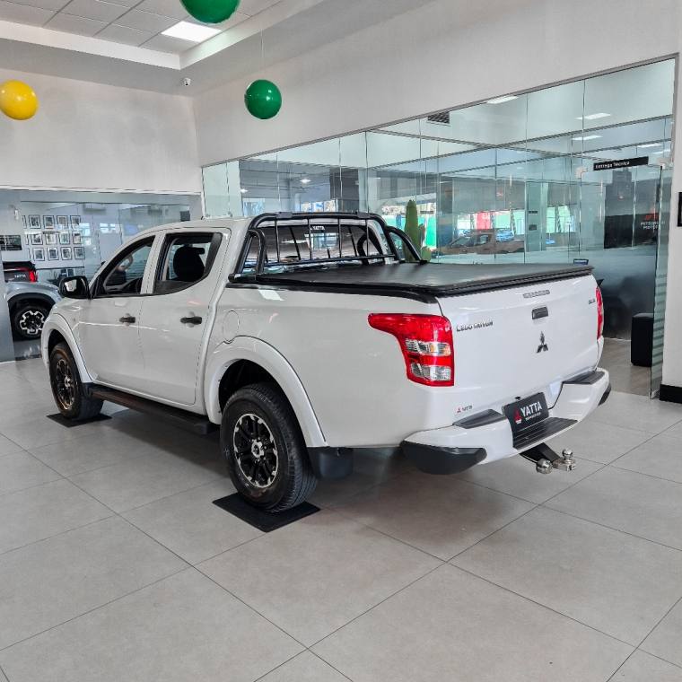 Mitsubishi L200 TRITON 2.4 16V TURBO DIESEL SPORT GLS CD 4P 4X4 AUTOMÁTICO 2023/2024