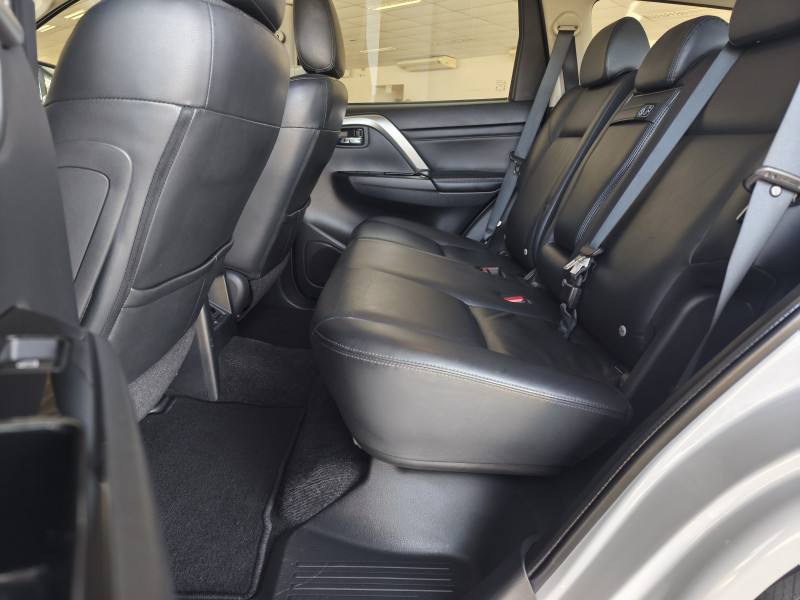 Mitsubishi PAJERO SPORT HPE-S 2.4 DIESEL 4X4 AUT 2024