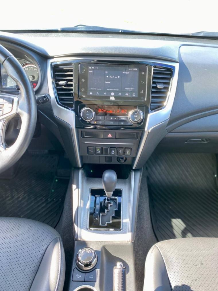 Mitsubishi L200 TRITON 2.4 TURBO DIESEL 4X4 AT SPORT HPE-S