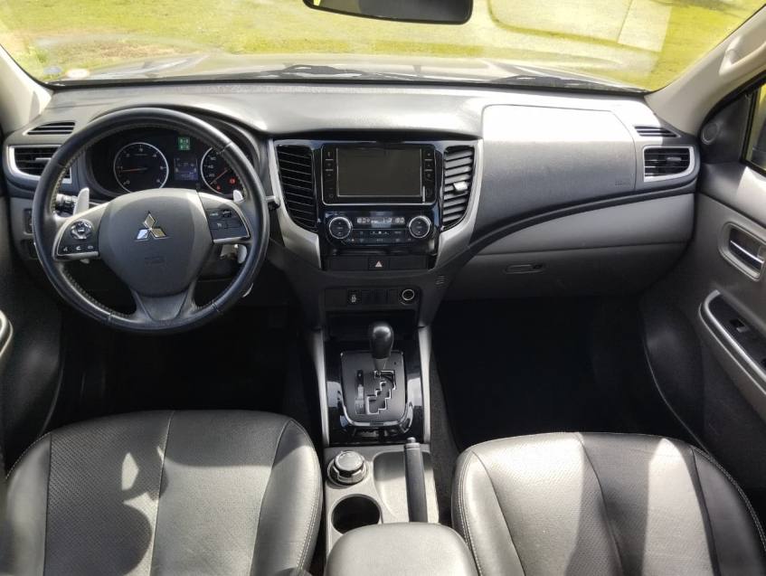Mitsubishi L200 TRITON 2.4 16V TURBO DIESEL SPORT HPE CD 4P 4X4 AUTOMÁTICO